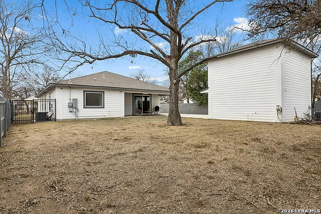 303 Pendleton Ave — Photo 43