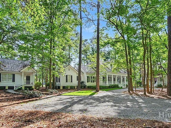 4th image of 215 Dublin Drive
