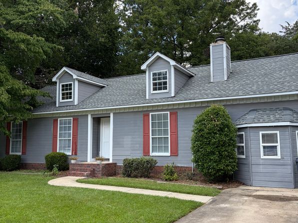 2010 Kelly Ln