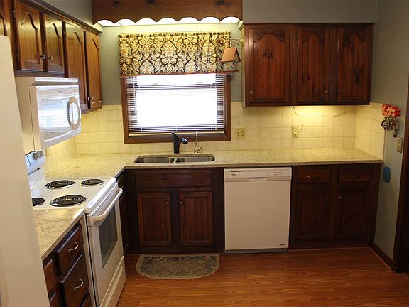 5th image of 4102 Brigadune Dr