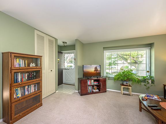 5th image of 88 Garden Dr #88
