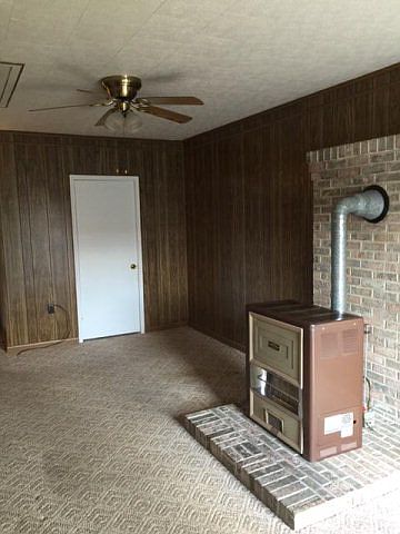 2nd image of 183 Carr Ln