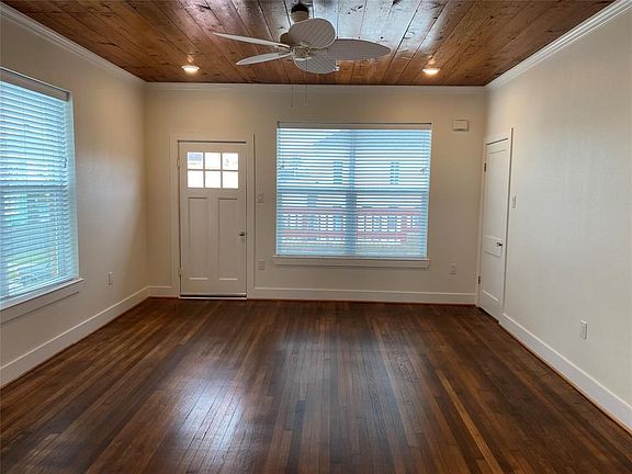 4th image of 2516 Avenue K #2
