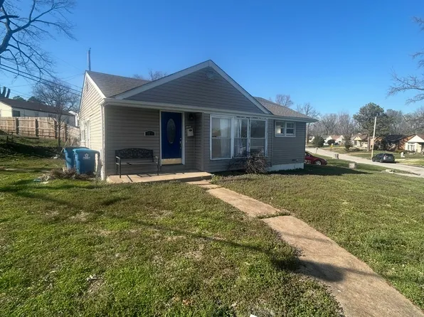 1801 Engelholm Ave, Saint Louis, MO 63133