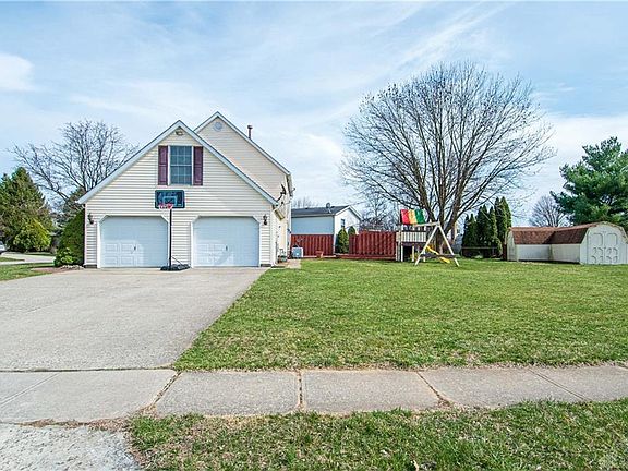 3rd image of 2226 Monterey Dr