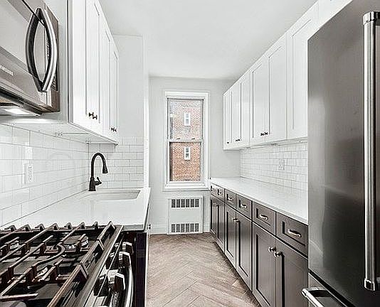 5th image of 3548 75th St APT 4A