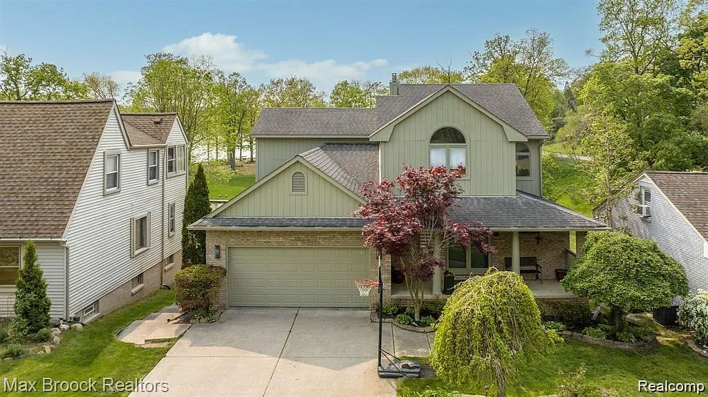 3932 Fieldview Ave photo 1