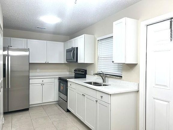 2nd image of 488 E JORDAN Boulevard