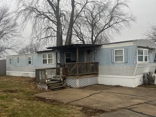 4809 W Windsor Rd #B15, Champaign, IL 61822