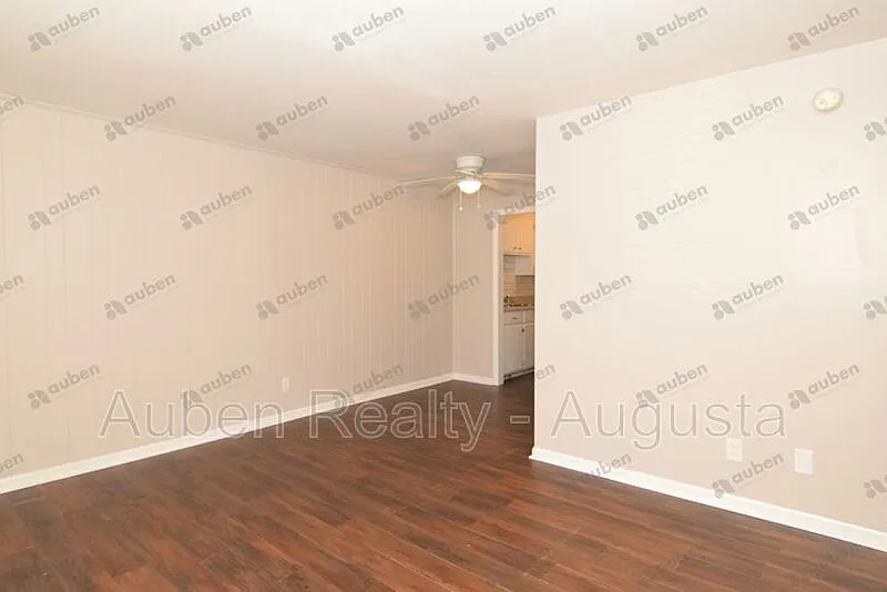 1 bed, 1.0 bath, 540 sqft, $895 — Photo 4