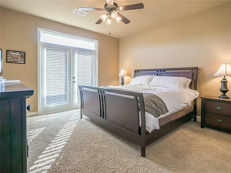 5733 Lois Ln — Photo 21