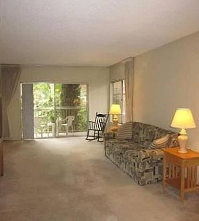 4th image of 1517 E Garfield Ave APT 69