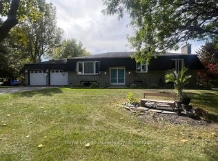 15 Booth St E, Mapleton, ON N0G2K0