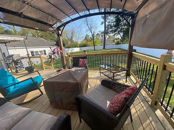 2nd image of 1631 E Bayview Blvd