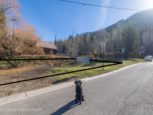S Millward St, Jackson, WY 83001