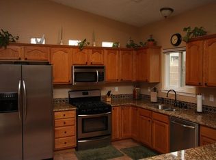 7323 Boxwood Ave NE, Albuquerque, NM 87113