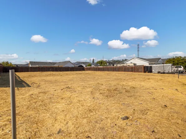 21 Chelsea Drive, Santa Rosa, CA 95403