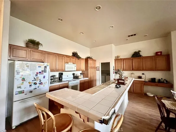 14152 Nantucket St, Hesperia, CA 92344