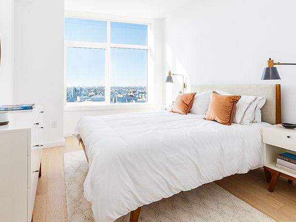 4th image of 123 Linden Blvd APT 13J