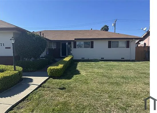 71 Marshall Way
