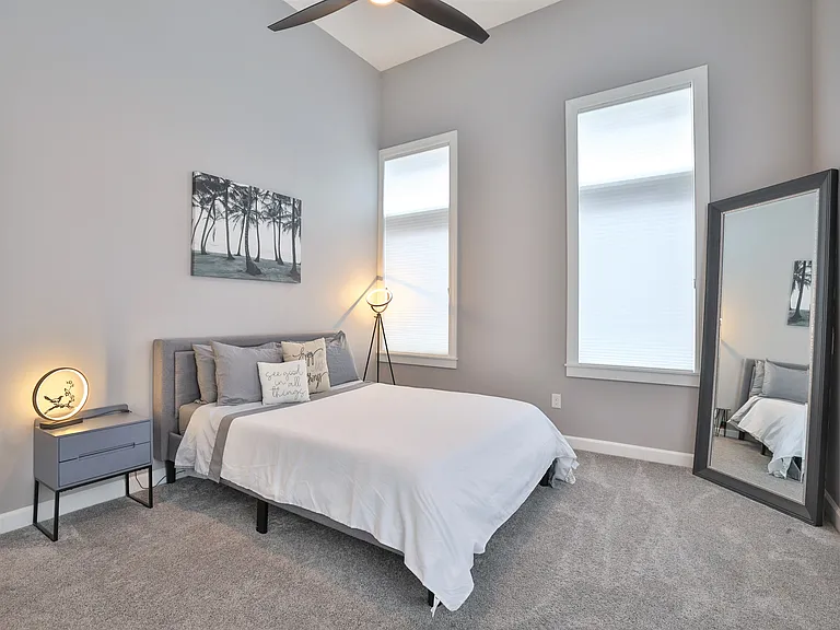 116 W 15th St #2 — Photo 16