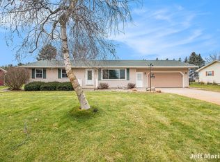 2237 Westover Dr, Ionia, MI