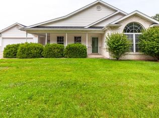 1055 Azoros Dr, Columbia, MO 65203
