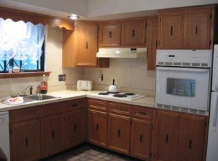 54 Cub Rd, Lake Ariel, PA 18436