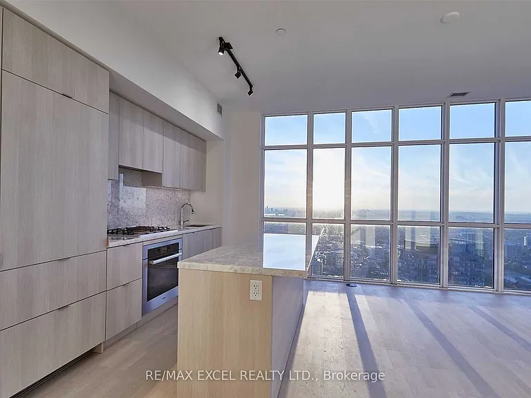 7 Grenville St #6403 — Photo 8