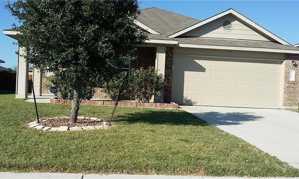 1st image of 217 Foxglove Dr