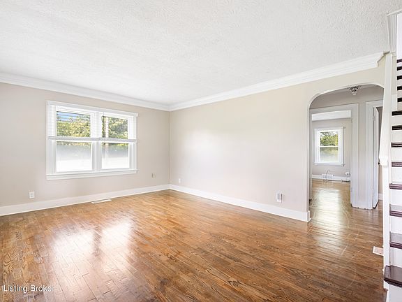 5th image of 1601 W Moody Ln