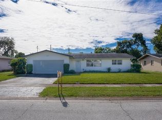 8 Broadway Cir, Fort Myers, FL 33901