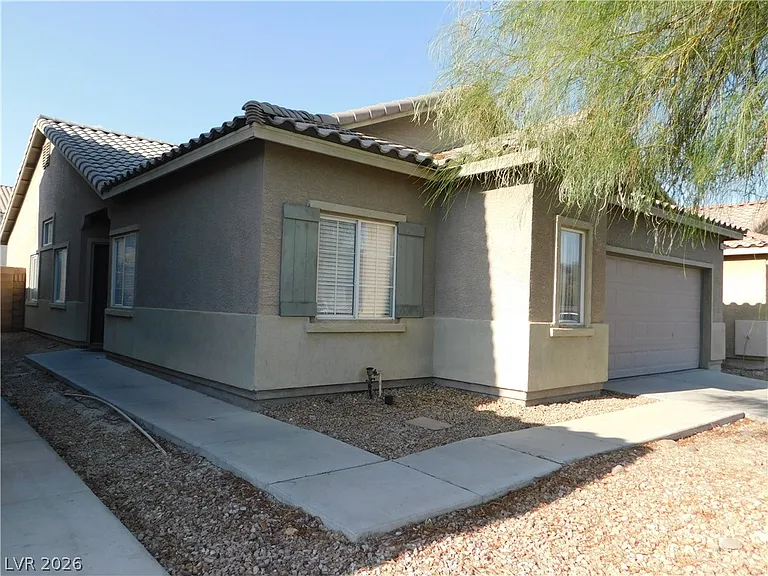 732 Horse Stable Ave — Photo 3
