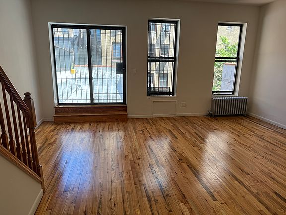 2nd image of 25 W 85th St APT 5B