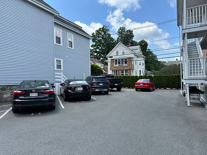 Ash St — Photo 9