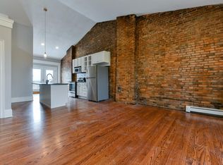 821 E Broadway #4R, Boston, MA 02127