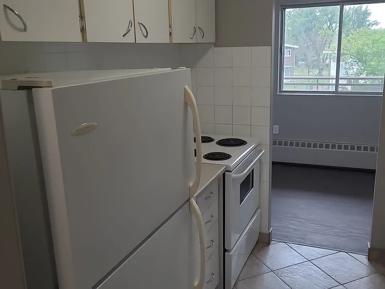 1 Humber Ct — Photo 15