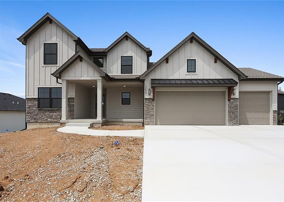 1st image of 2363 Foxtail Dr