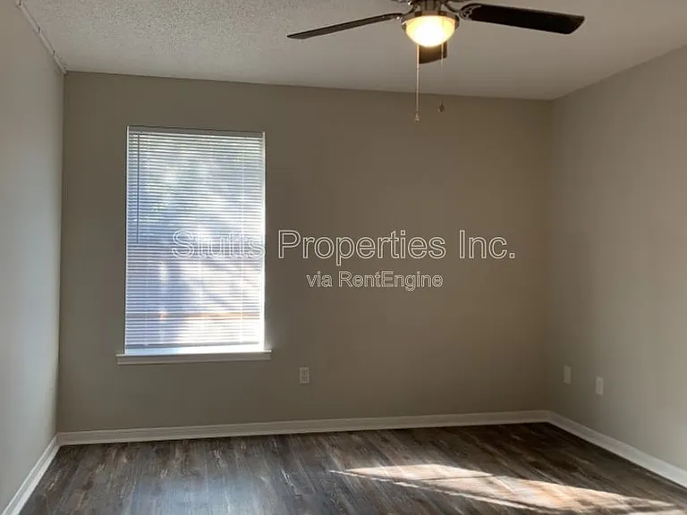 505 N Dickson St #A9 — Photo 6