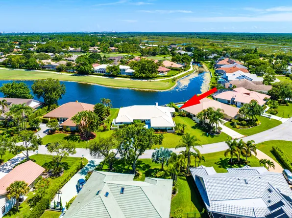 66 Dunbar Road, Palm Beach Gardens, FL 33418