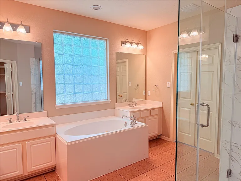 5206 Riverstone Crossing Dr — Photo 11