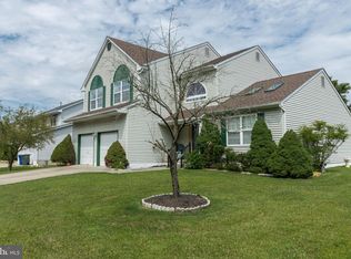 18 Dogwood Ave, Glassboro, NJ 08028