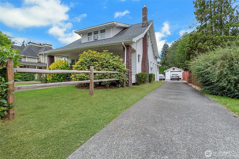 2nd image of 508 5th Street NE