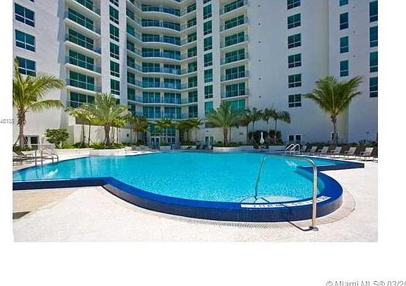 2nd image of 300 S Biscayne Blvd APT 404