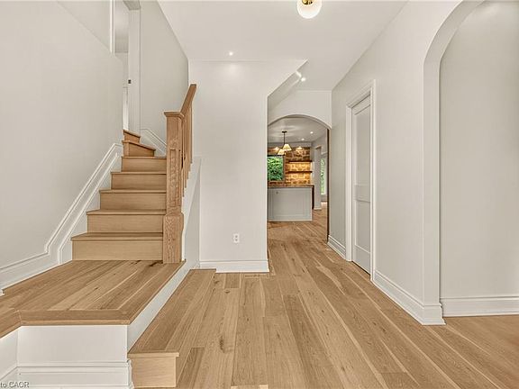 4th image of 393 Hess St S