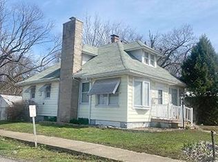 113 W Main St, Fairfield, IL 62837