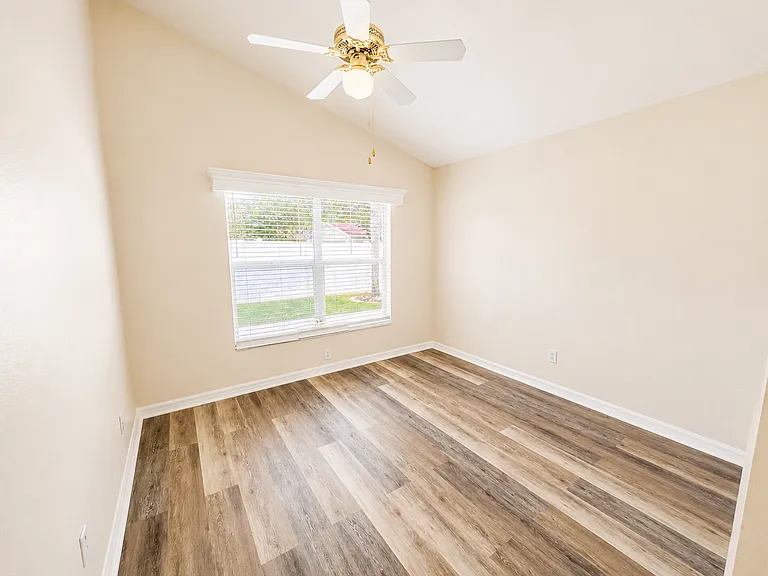 4201 Pine Isle Dr — Photo 24