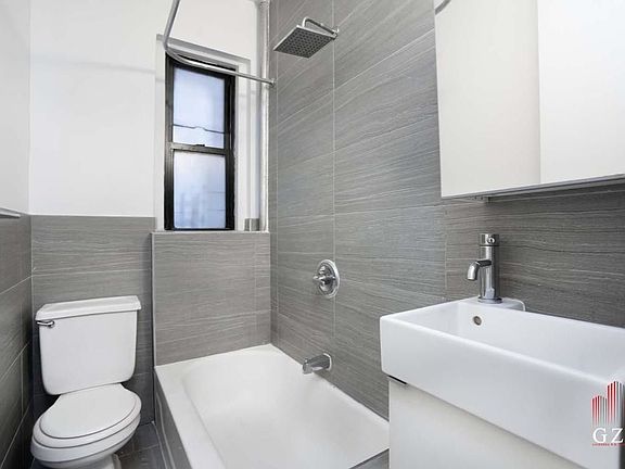 5th image of 110 Convent Ave #31