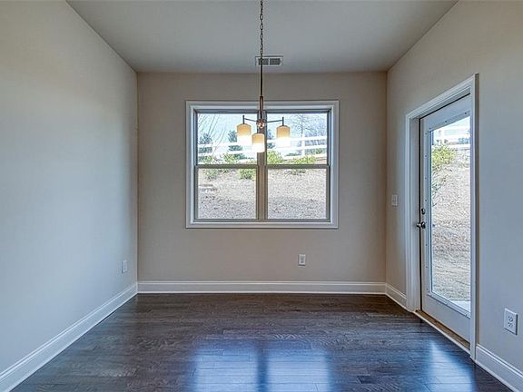 5th image of 134 Maple Creek Way Lot 9