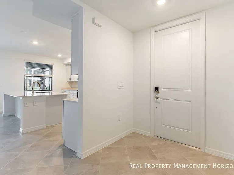 5628 Summit Pointe Cir #104 — Photo 8